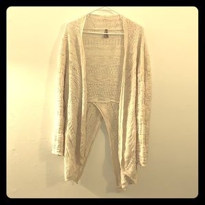 Vanity Back Slit Cardigan